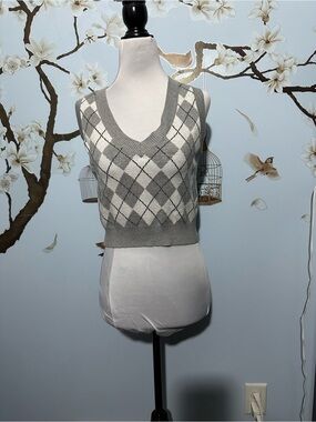 Garage Gray and White Argyle V-Neck Tank